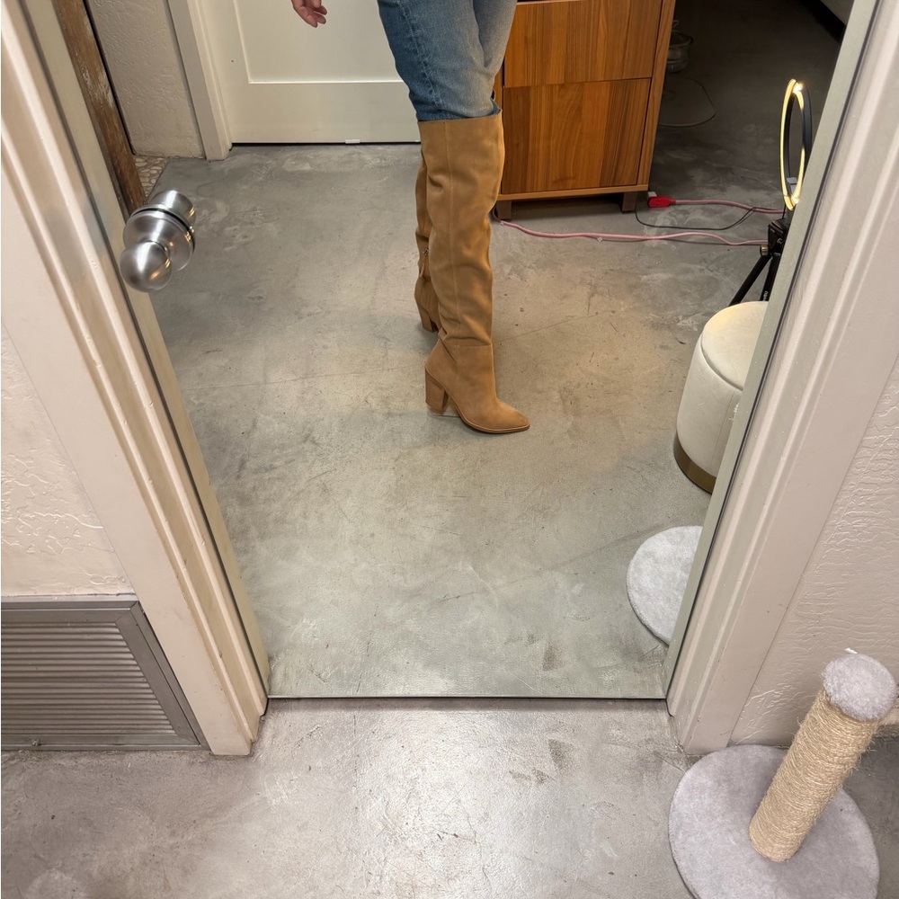 Buttery Soft Bond & Treasure Tan Knee-High Boots—Size 11